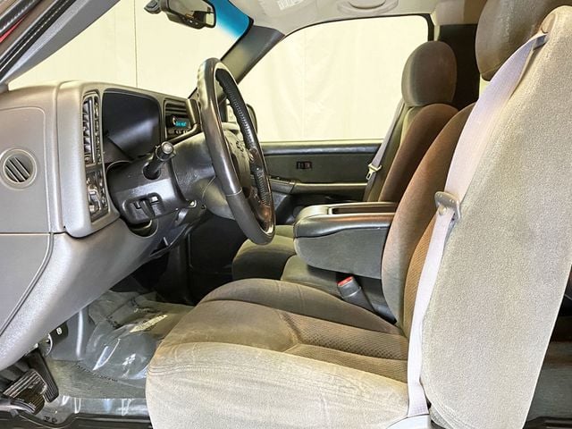 2003 Chevrolet Silverado 1500 Ext Cab 143.5" WB 4WD LS - 22983274 - 16