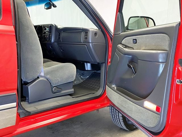 2003 Chevrolet Silverado 1500 Ext Cab 143.5" WB 4WD LS - 22983274 - 32