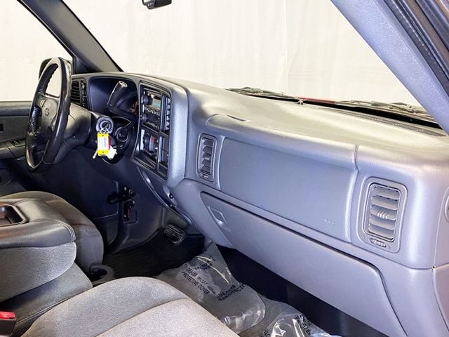 2003 Chevrolet Silverado 1500 Ext Cab 143.5" WB 4WD LS - 22983274 - 35