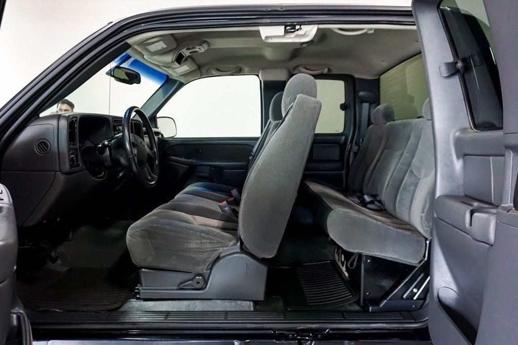 2003 Chevrolet Silverado 1500 *Silverado 1500* *Ext Cab* *4x4* *5.3L V8* *Only 30k Miles* - 23052625 - 18