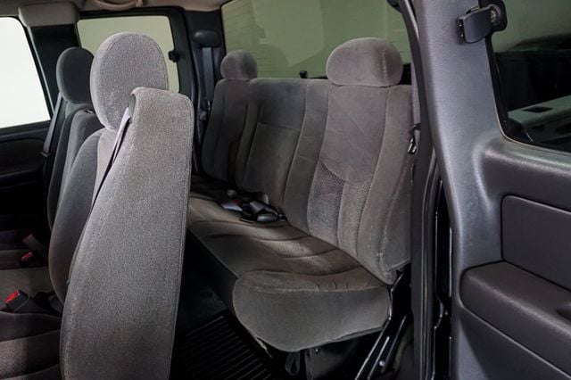 2003 Chevrolet Silverado 1500 *Silverado 1500* *Ext Cab* *4x4* *5.3L V8* *Only 30k Miles* - 23052625 - 19