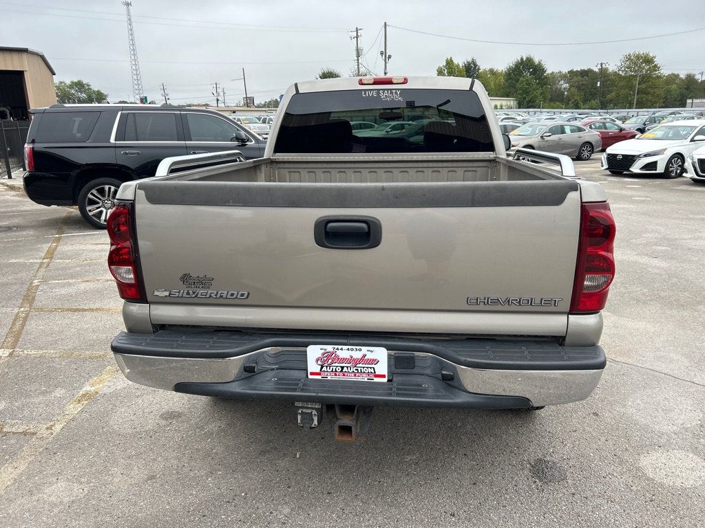 2003 Chevrolet Silverado LS photo 5