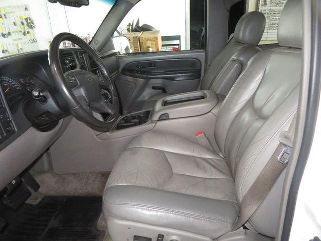 2003 Chevrolet Suburban EXTRA CLEAN SUBURBAN 4X4 LEATHER LOW MILES Z71  - 23023584 - 17