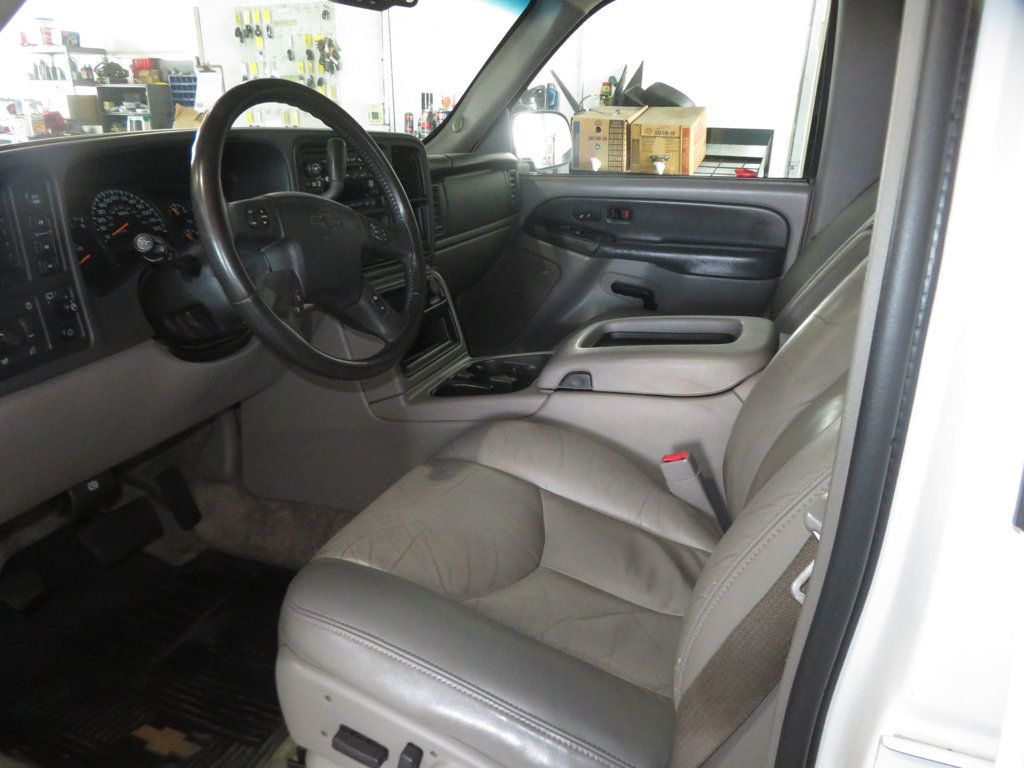 2003 Chevrolet Suburban EXTRA CLEAN SUBURBAN 4X4 LEATHER LOW MILES Z71  - 23023584 - 18