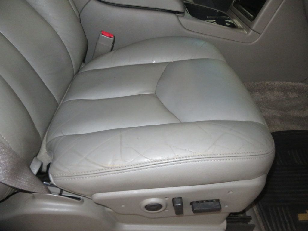 2003 Chevrolet Suburban EXTRA CLEAN SUBURBAN 4X4 LEATHER LOW MILES Z71  - 23023584 - 34