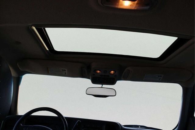 2003 Chevrolet Tahoe 4dr 1500 4WD Z71 - 22971116 - 8