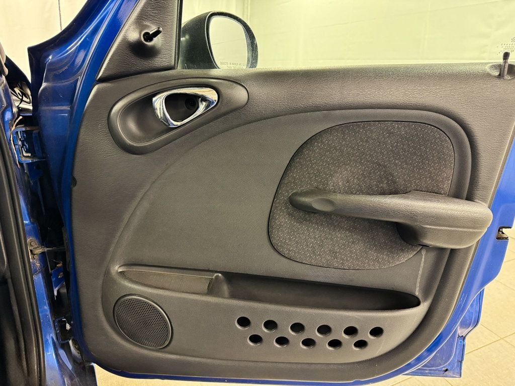 2003 Chrysler PT Cruiser PT - 23035848 - 16