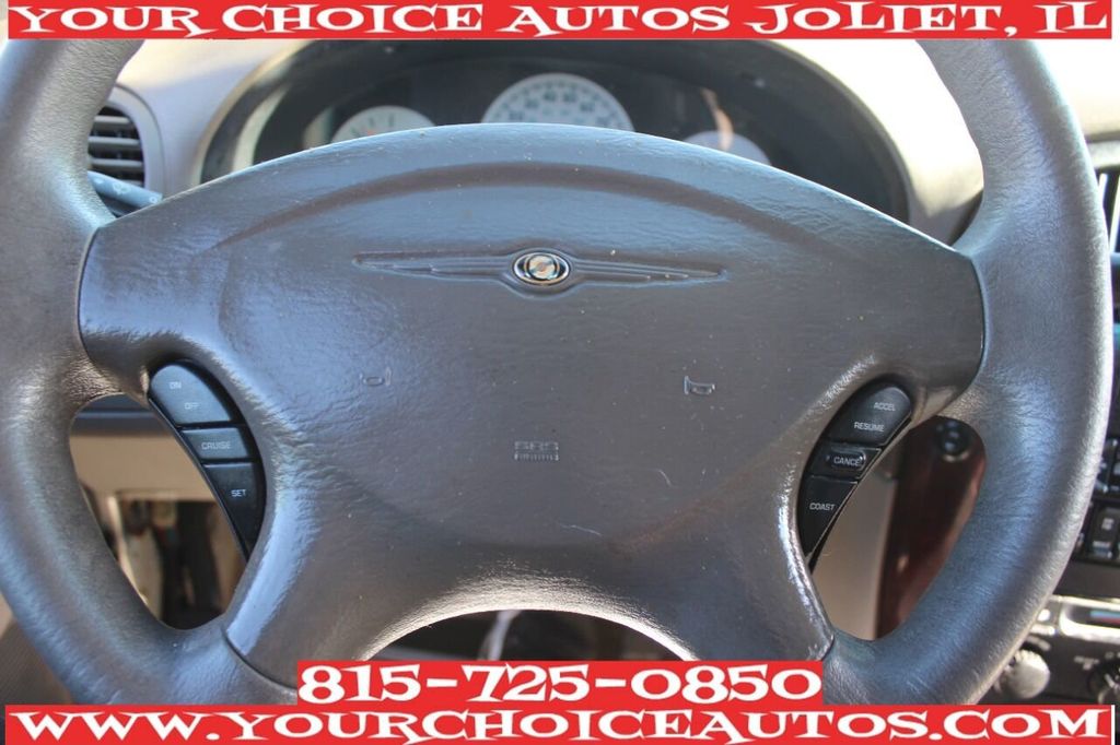 2003 Chrysler Town & Country 4dr LX FWD - 21069272 - 28