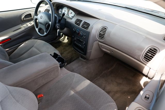 2003 Dodge Intrepid 4dr Sedan SE - 22972672 - 18