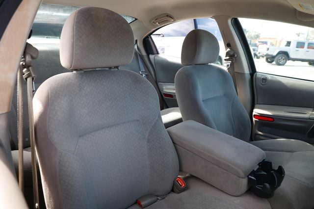 2003 Dodge Intrepid 4dr Sedan SE - 22972672 - 20