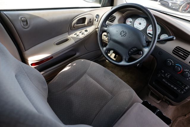 2003 Dodge Intrepid 4dr Sedan SE - 22972672 - 22