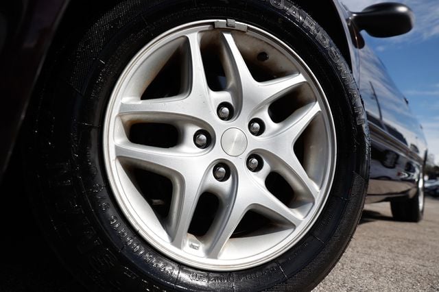 2003 Dodge Intrepid 4dr Sedan SE - 22972672 - 31