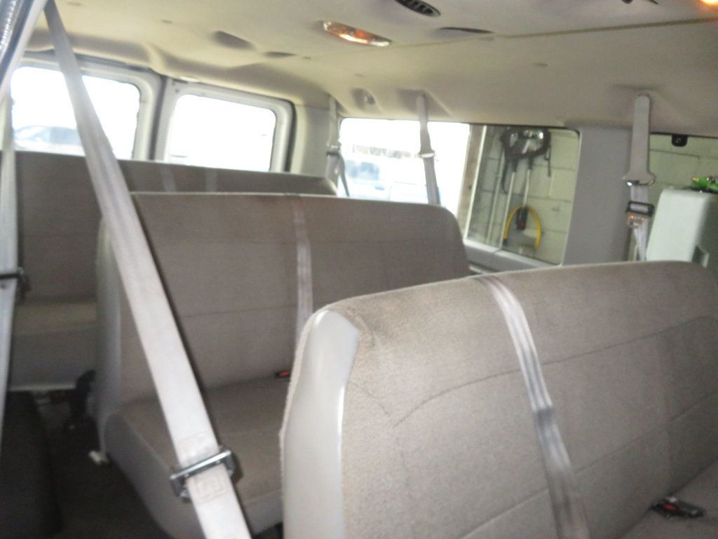 2003 Ford Econoline Wagon ECONOLINE E350 SUPER DUTY 1OWNER AZ 12 PASSENGER VAN LOW MILES  - 22920281 - 20