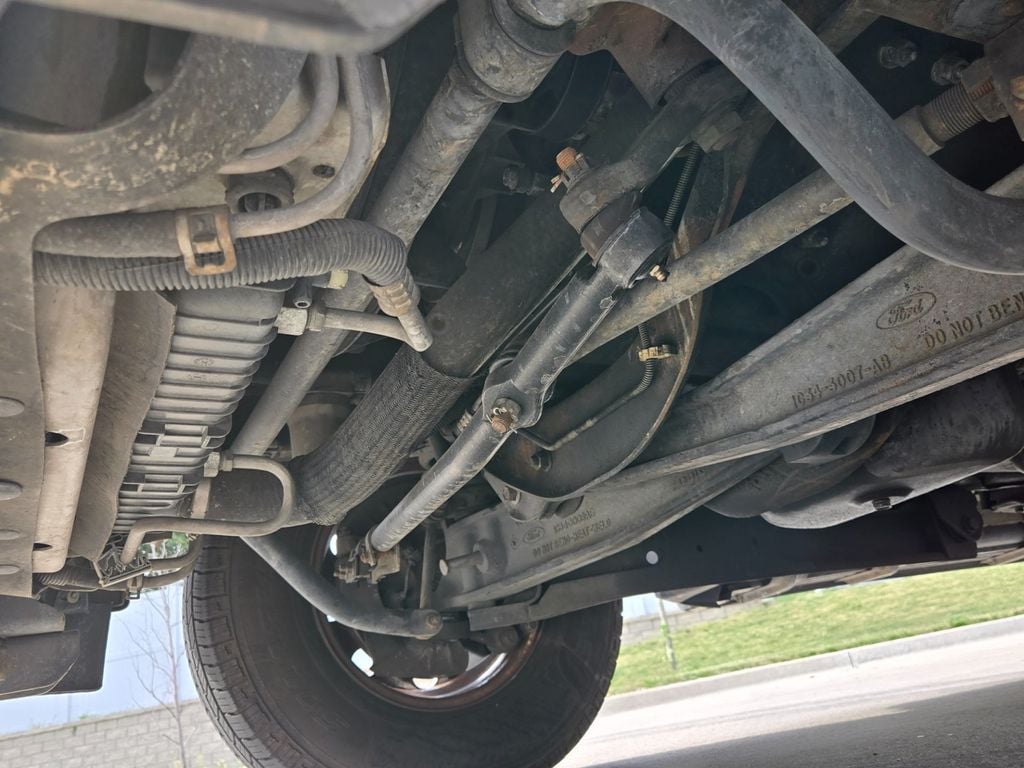 2003 Ford Excursion 137" WB 6.0L XLT - 23021436 - 23