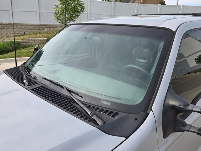 2003 Ford Excursion 137" WB 6.0L XLT - 23021436 - 24