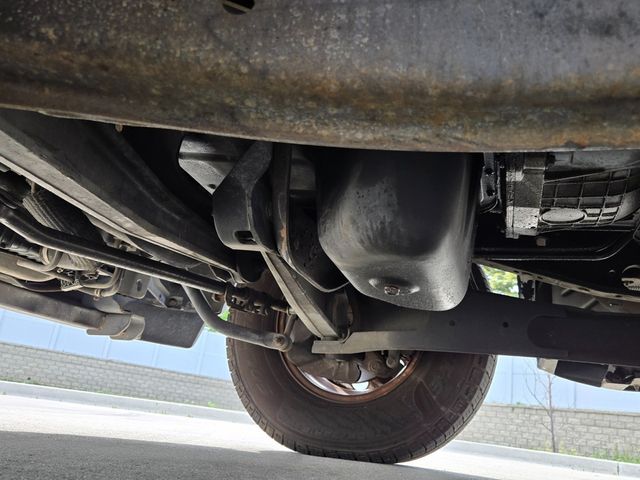 2003 Ford Excursion 137" WB 6.0L XLT - 23021436 - 32