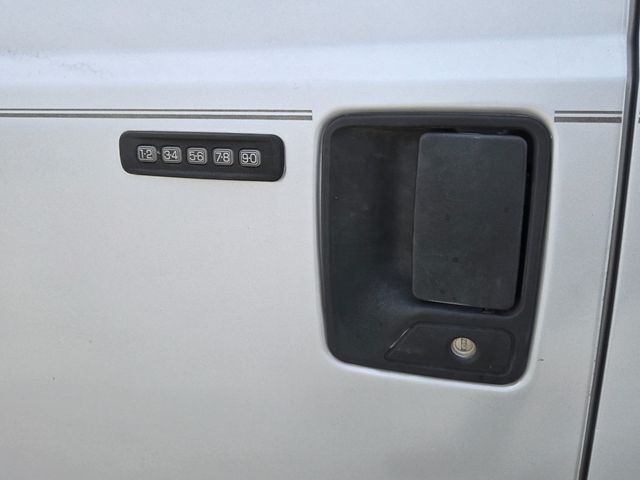2003 Ford Excursion 137" WB 6.0L XLT - 23021436 - 35