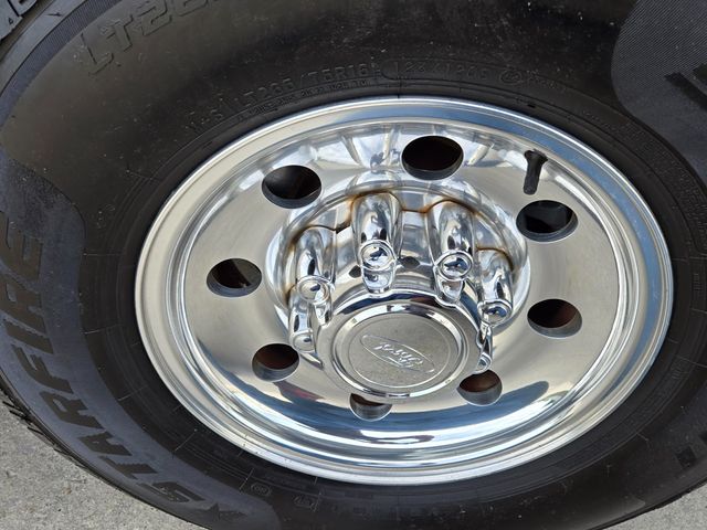 2003 Ford Excursion 137" WB 6.0L XLT - 23021436 - 39