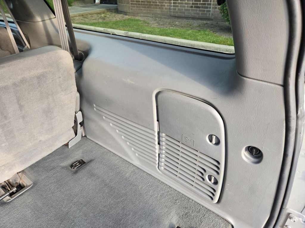 2003 Ford Excursion 137" WB 6.0L XLT - 23021436 - 89