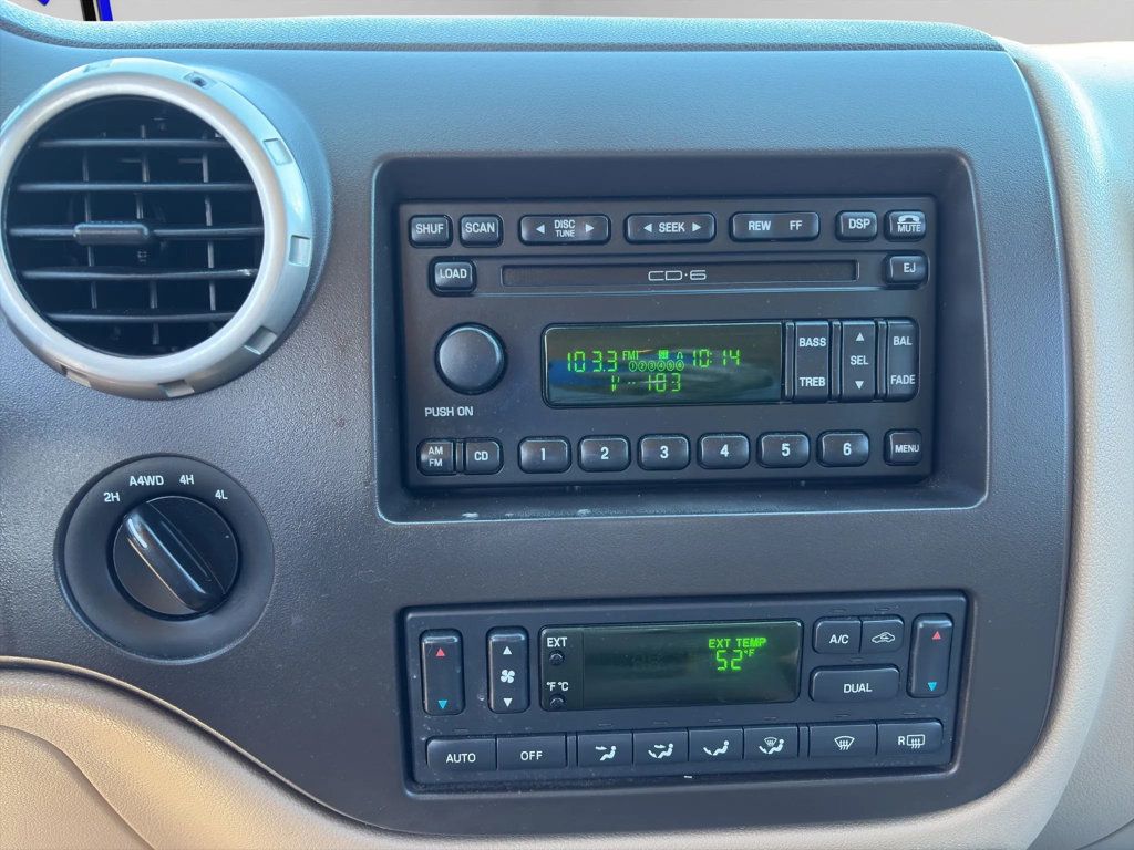 2003 Ford Expedition 5.4L Eddie Bauer 4WD - 22972215 - 16