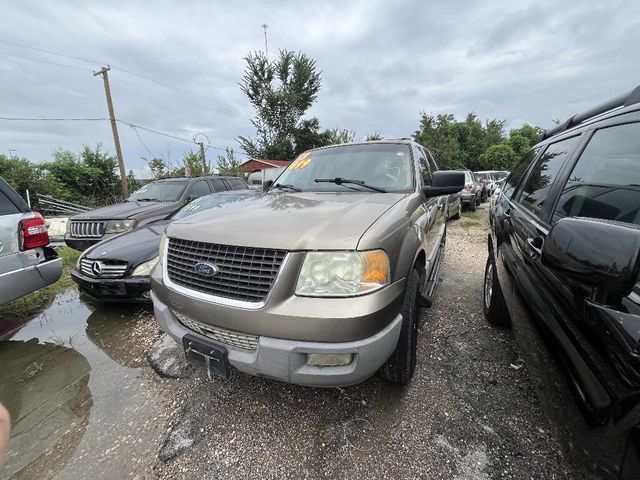 2003 Ford Expedition XLT 4dr SUV - 23042481 - 1