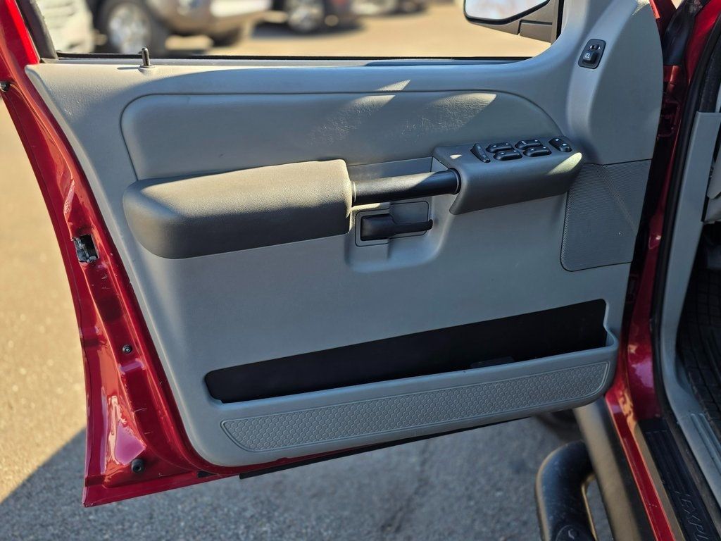 2003 Ford Explorer Sport Trac  - 22964204 - 23