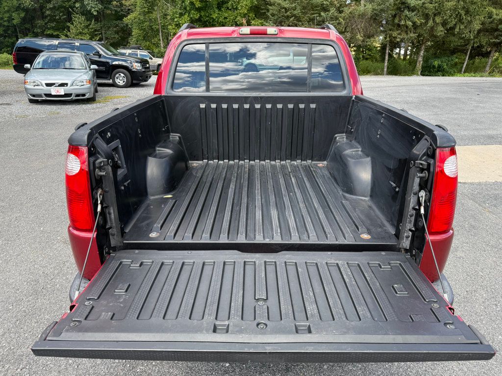 2003 Ford Explorer Sport Trac XLT photo 17