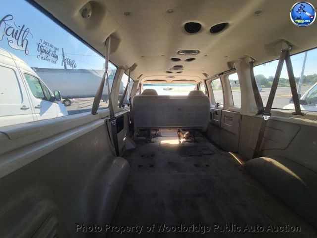 2003 Ford E-150  - 23041754 - 4