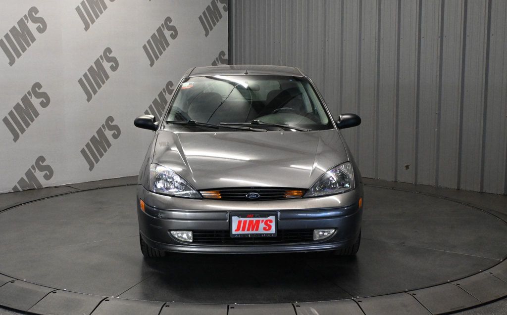 Ford Focus photo 2