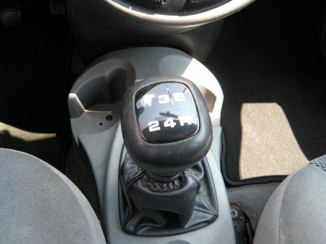 2003 Ford Focus SE Comfort w/ Zetec - 22891524 - 9