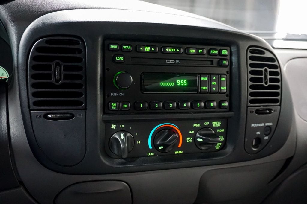 2003 Ford F-150 SVT Lightning photo 13