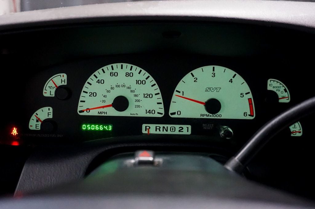 2003 Ford F-150 SVT Lightning photo 17