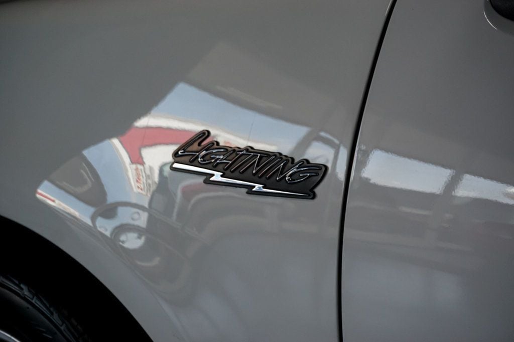 2003 Ford F-150 SVT Lightning photo 41
