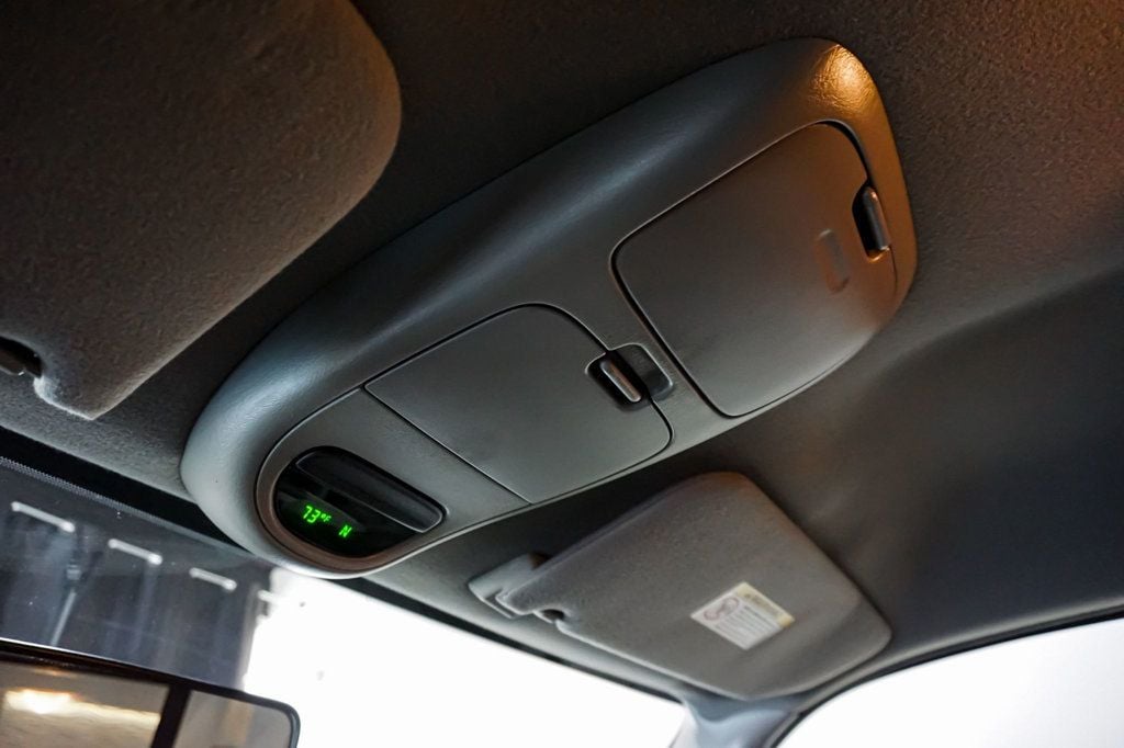 2003 Ford F-150 SVT Lightning photo 44