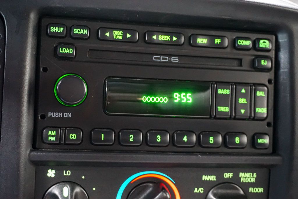 2003 Ford F-150 SVT Lightning photo 45