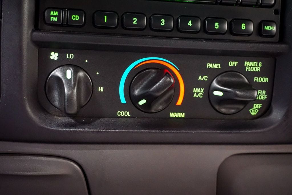 2003 Ford F-150 SVT Lightning photo 46