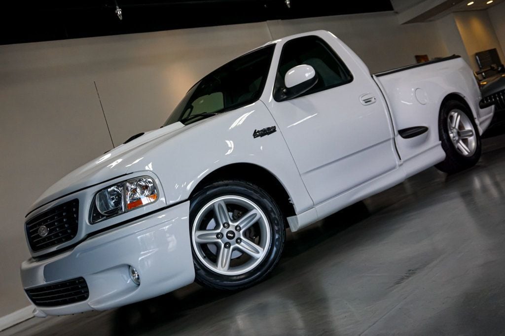 2003 Ford F-150 SVT Lightning photo 54