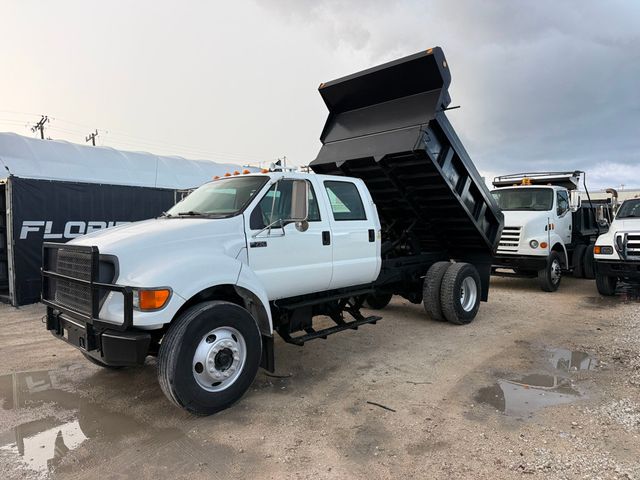 2003 Ford F-750 Crew Cab Dump Truck  - 23041128 - 0