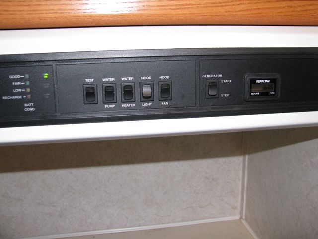 2003 Ford Gulf Stream Gulf Stream Generator Slideout Fully Self Contained - 22940918 - 32