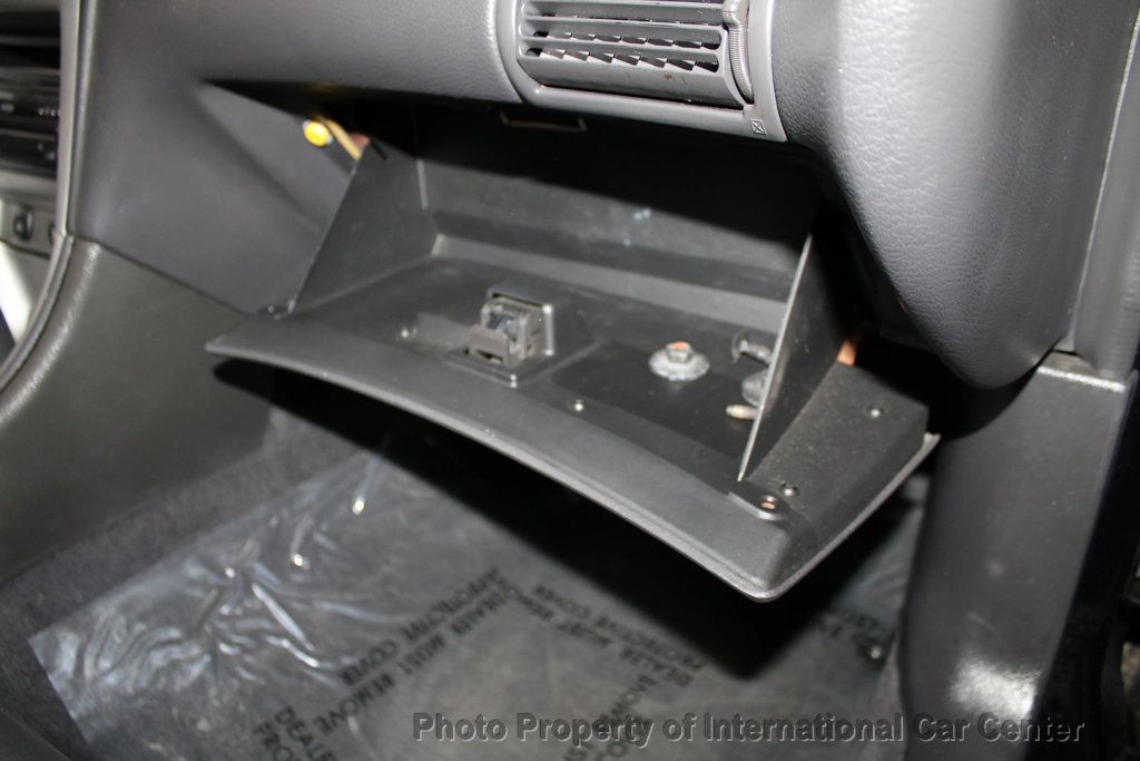 2003 Ford Mustang 2dr Convertible GT Premium - 22943038 - 31