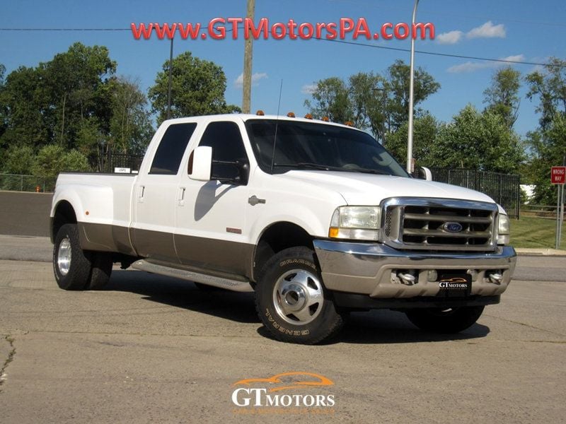 2003 Ford Super Duty F-350 DRW Crew Cab 172" King Ranch 4WD - 22918439 | Video 1