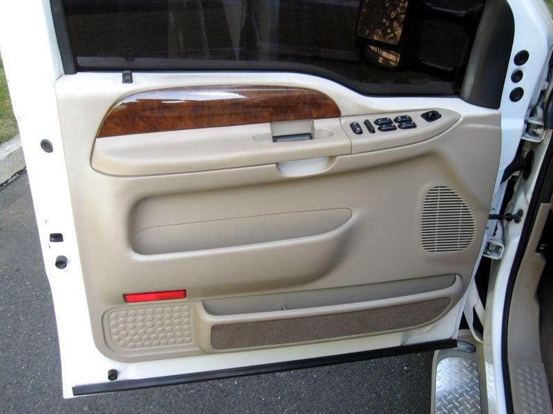 2003 Ford F-350 King Ranch photo 19