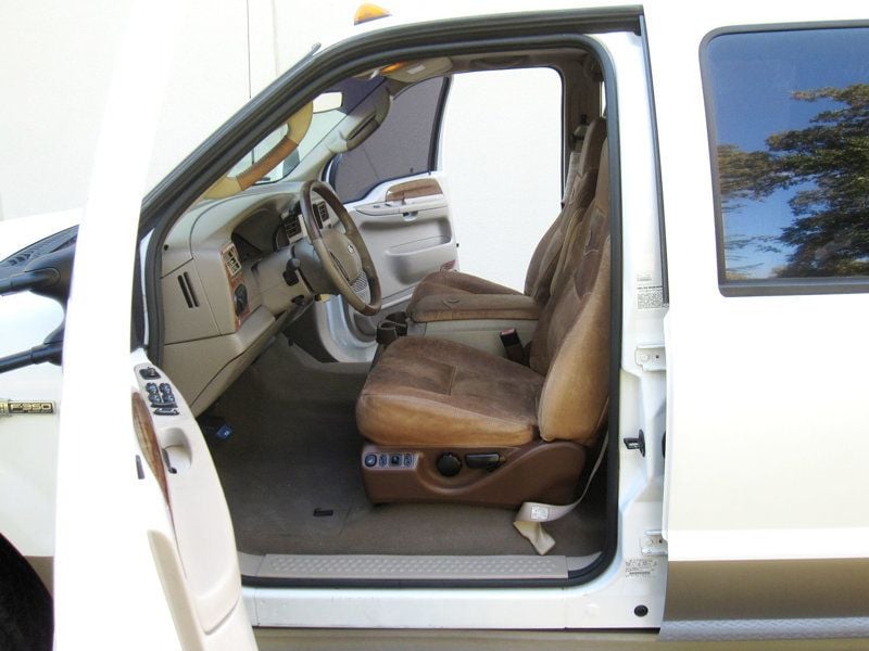 2003 Ford F-350 King Ranch photo 20