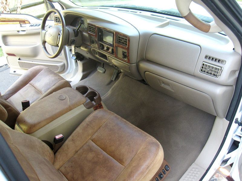 2003 Ford F-350 King Ranch photo 28
