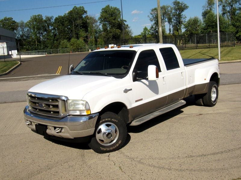 2003 Ford F-350 King Ranch photo 3