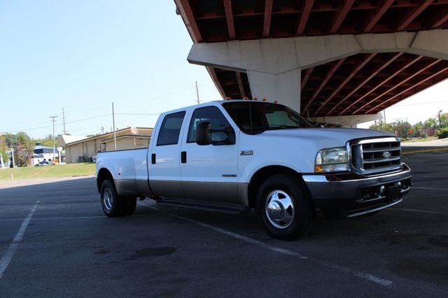 2003 Ford Super Duty F-350 DRW Crew Cab 172" Lariat - 23080301 - 2