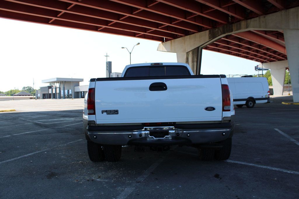 2003 Ford Super Duty F-350 DRW Crew Cab 172" Lariat - 23080301 - 5
