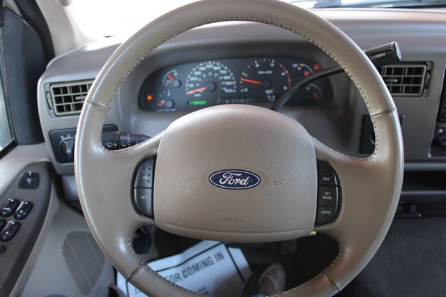 2003 Ford Super Duty F-350 DRW Crew Cab 172" Lariat - 23080301 - 8