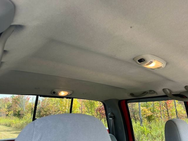 2003 Ford Super Duty F-350 SRW 1-Owner RUST FREE 4x4 Utility Truck - 22916552 - 32