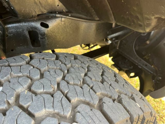 2003 Ford Super Duty F-350 SRW 1-Owner RUST FREE 4x4 Utility Truck - 22916552 - 5